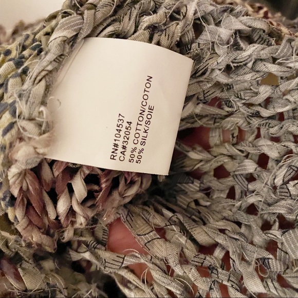 Top - Picture 4 of 5